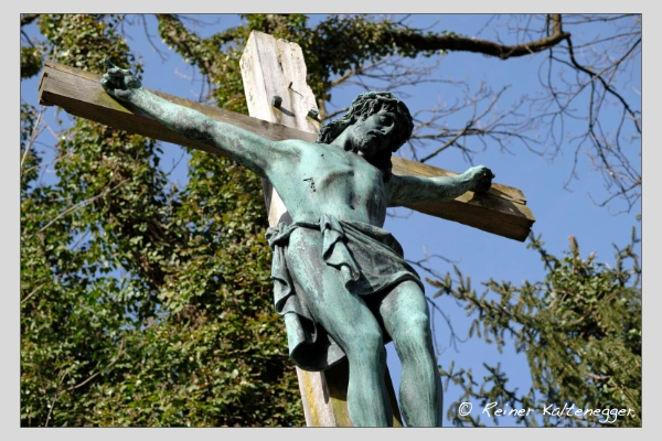 Grab der Opfer des Kolosseum-Brandes