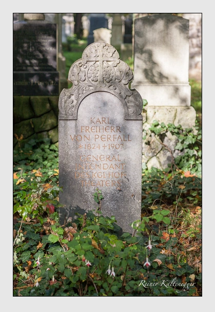 Grab der Familie Perfall