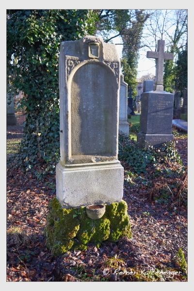 (Dezember 2012)