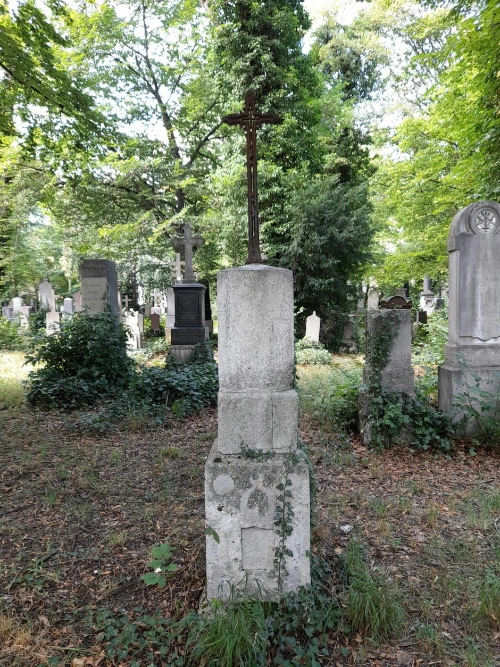 Grab der Familie Karlhuber