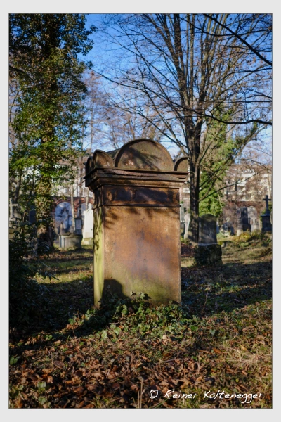 (Dezember 2020)