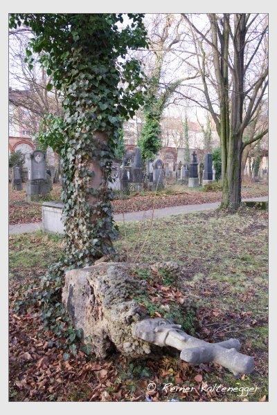 (Dezember 2015)
