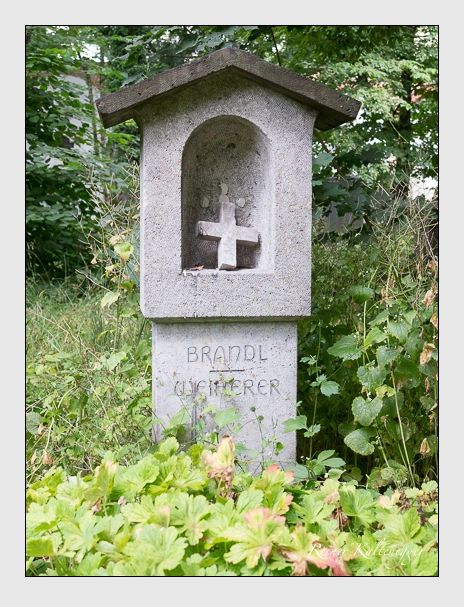 Grab der Familien Brandl · Weiherer