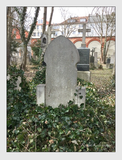 (März 2018)