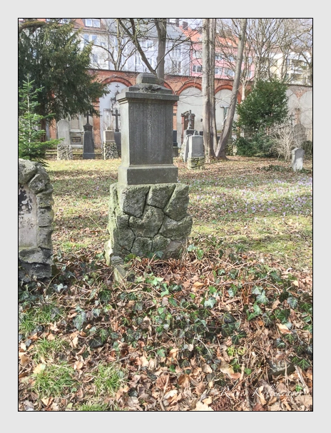 Grab der Familie Mösl