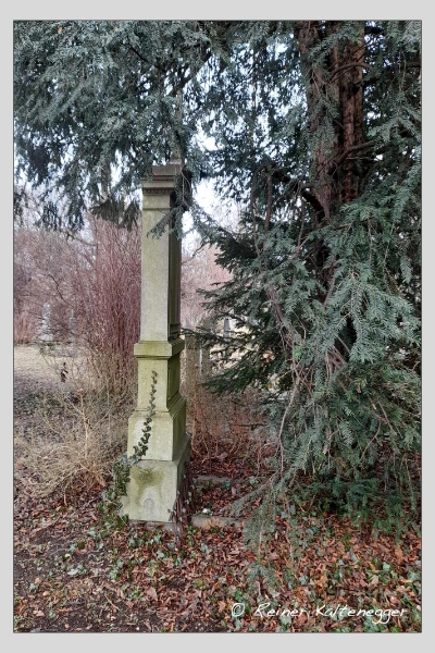 Grab der Familie Kinzelbach