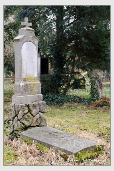 (März 2021)