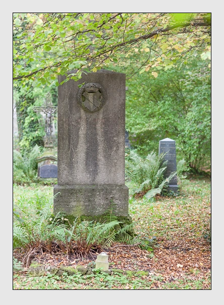 Grab der Familie Hefner-Alteneck