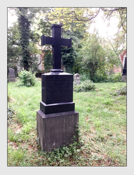 Grab der Familien Erhard · Grauvogl